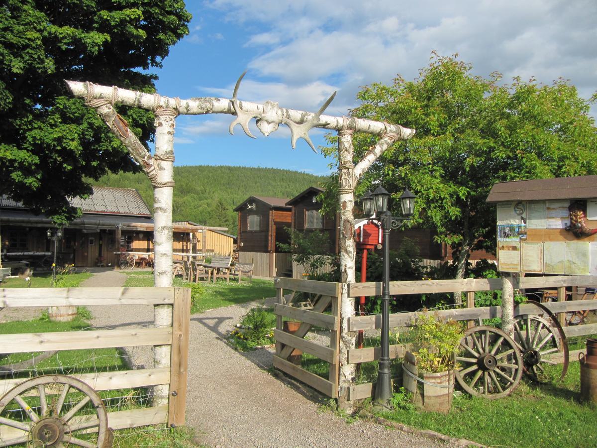 Sun Dance Ranch Bed and Breakfast Ekshärad Buitenkant foto